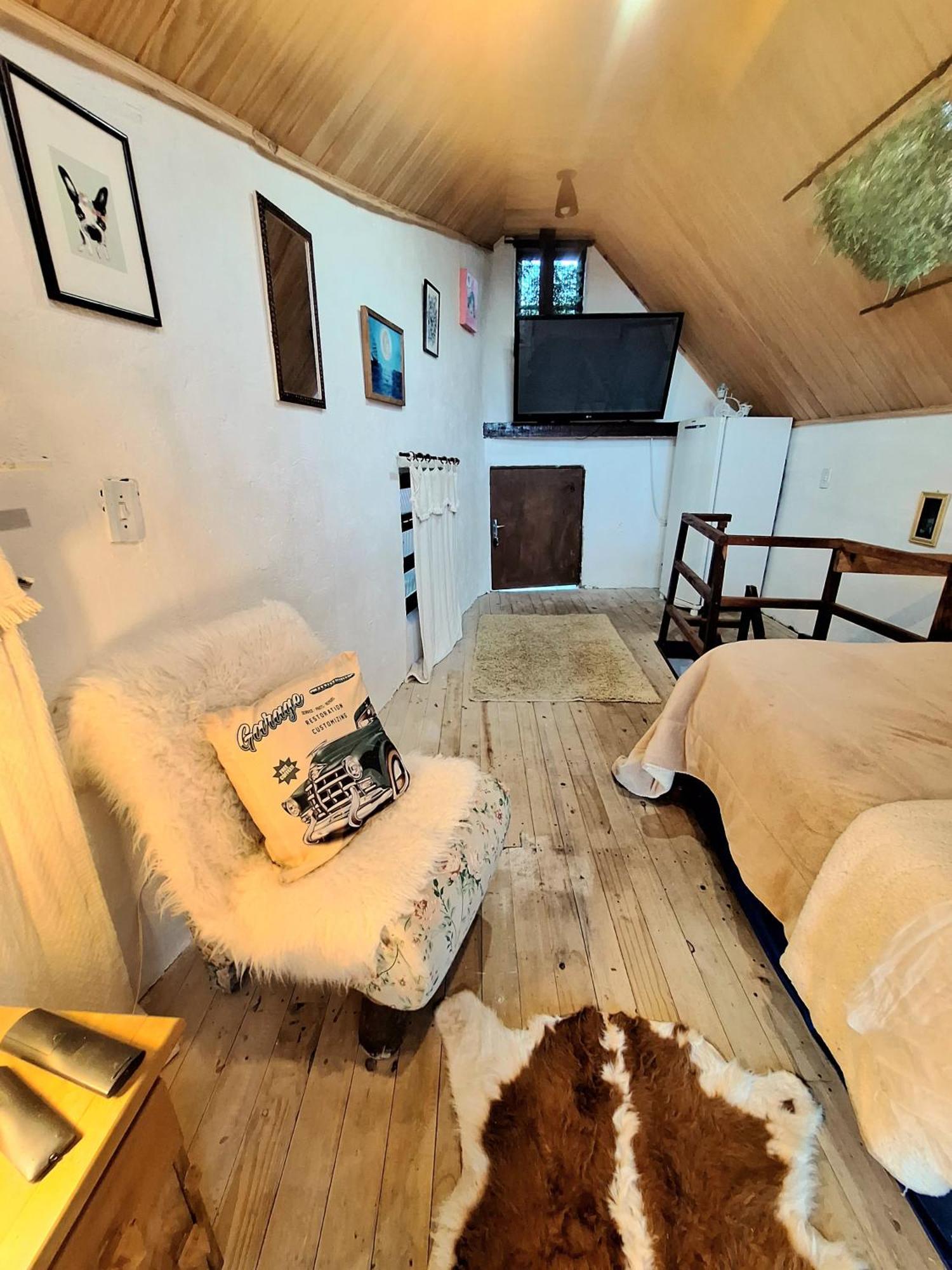 Quarto em Acomodações Particulares Suite Refúgio da Serra em Campos do Jordão