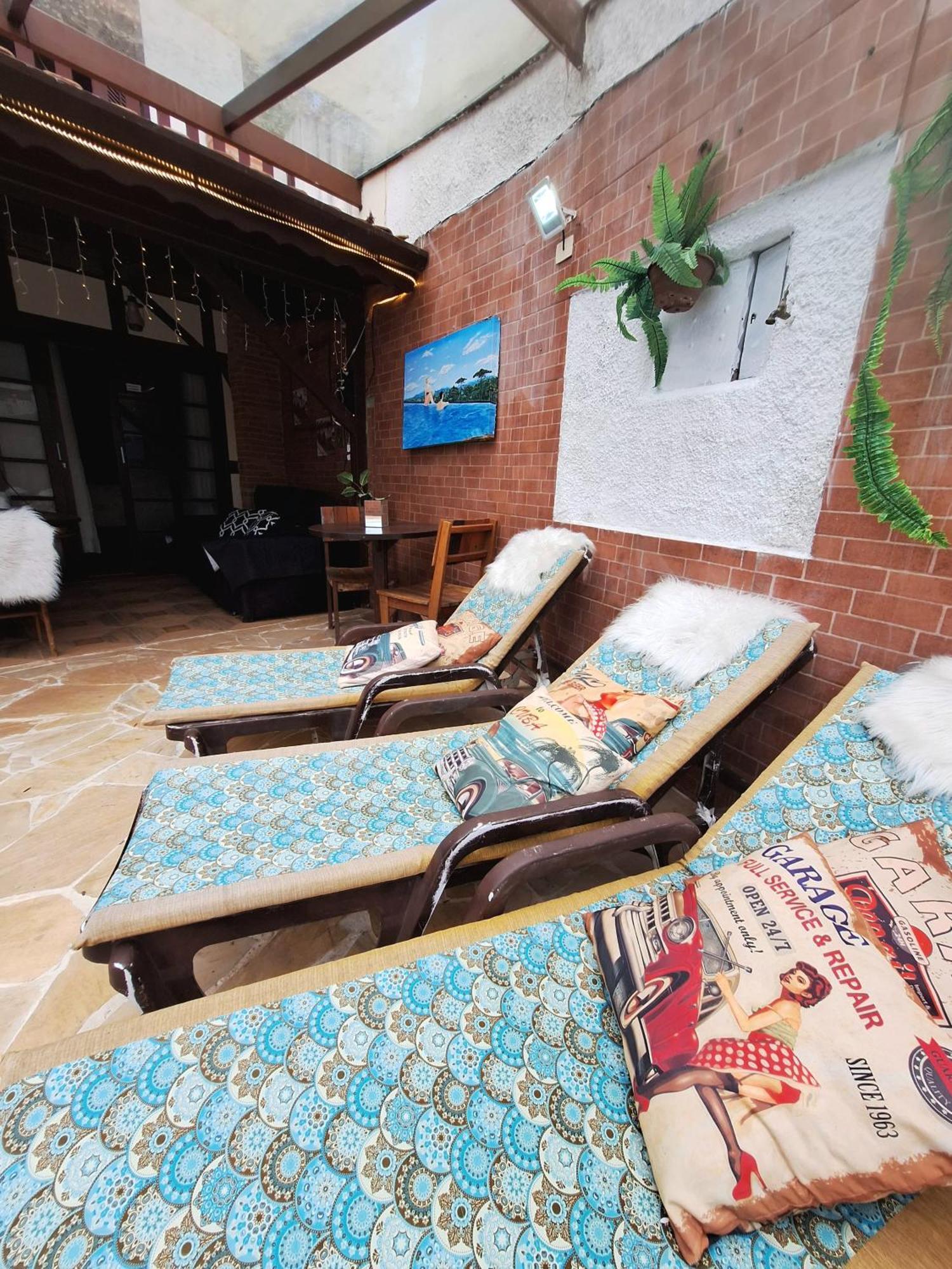 Suites Casais Quartos Familia E Chales 4 Km Do Centro De Campos Do Jordao