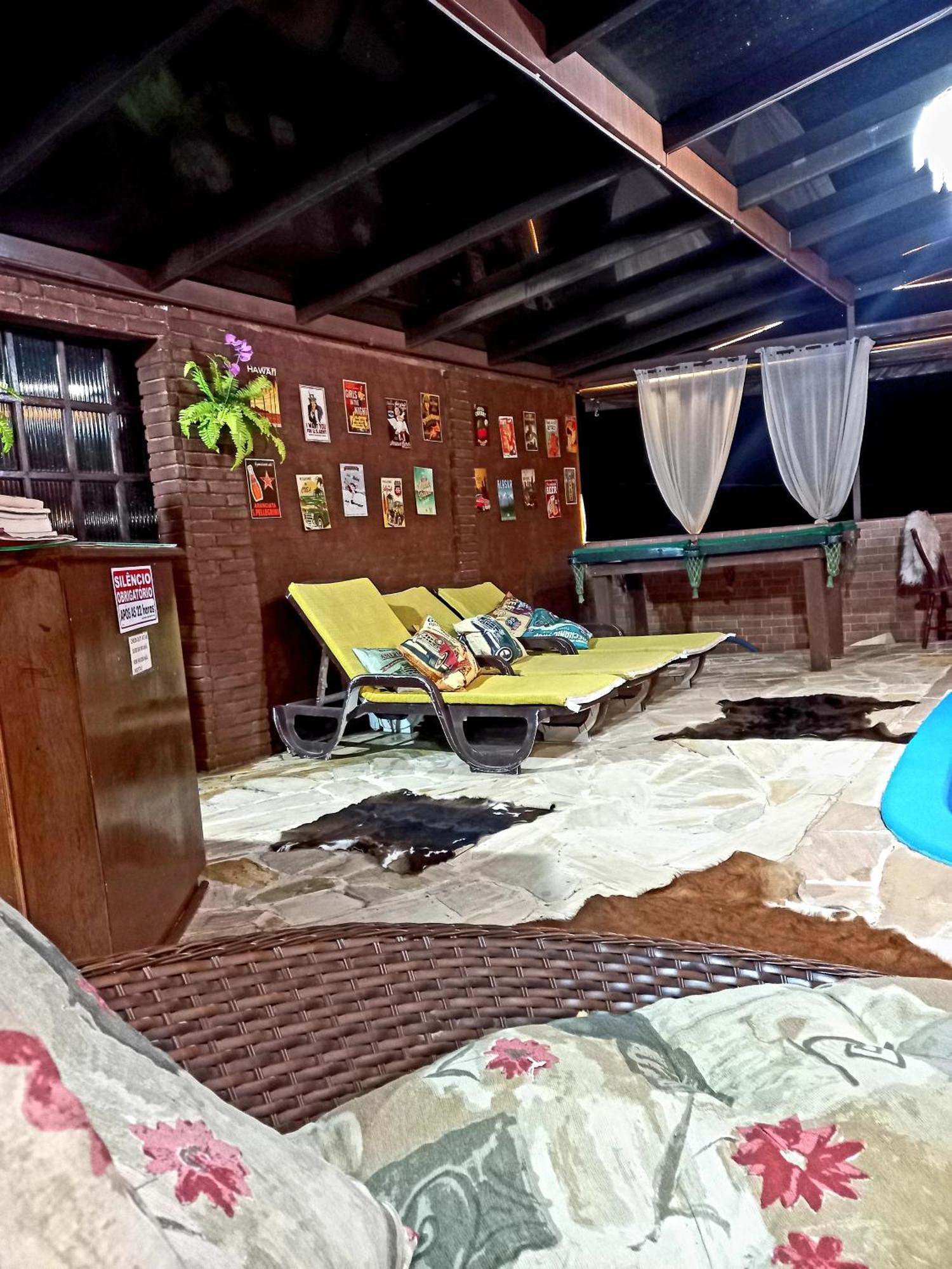 Homestay Suites Casais Quartos Familia E Chales 4 Km Do Centro De Campos Do Jordao