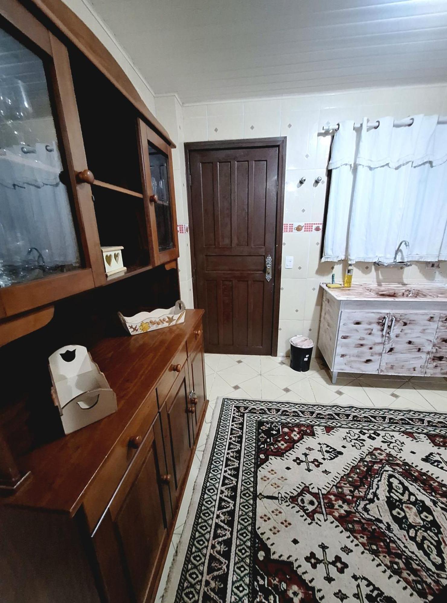 Homestay Suites Casais Quartos Familia E Chales 4 Km Do Centro De Campos Do Jordao