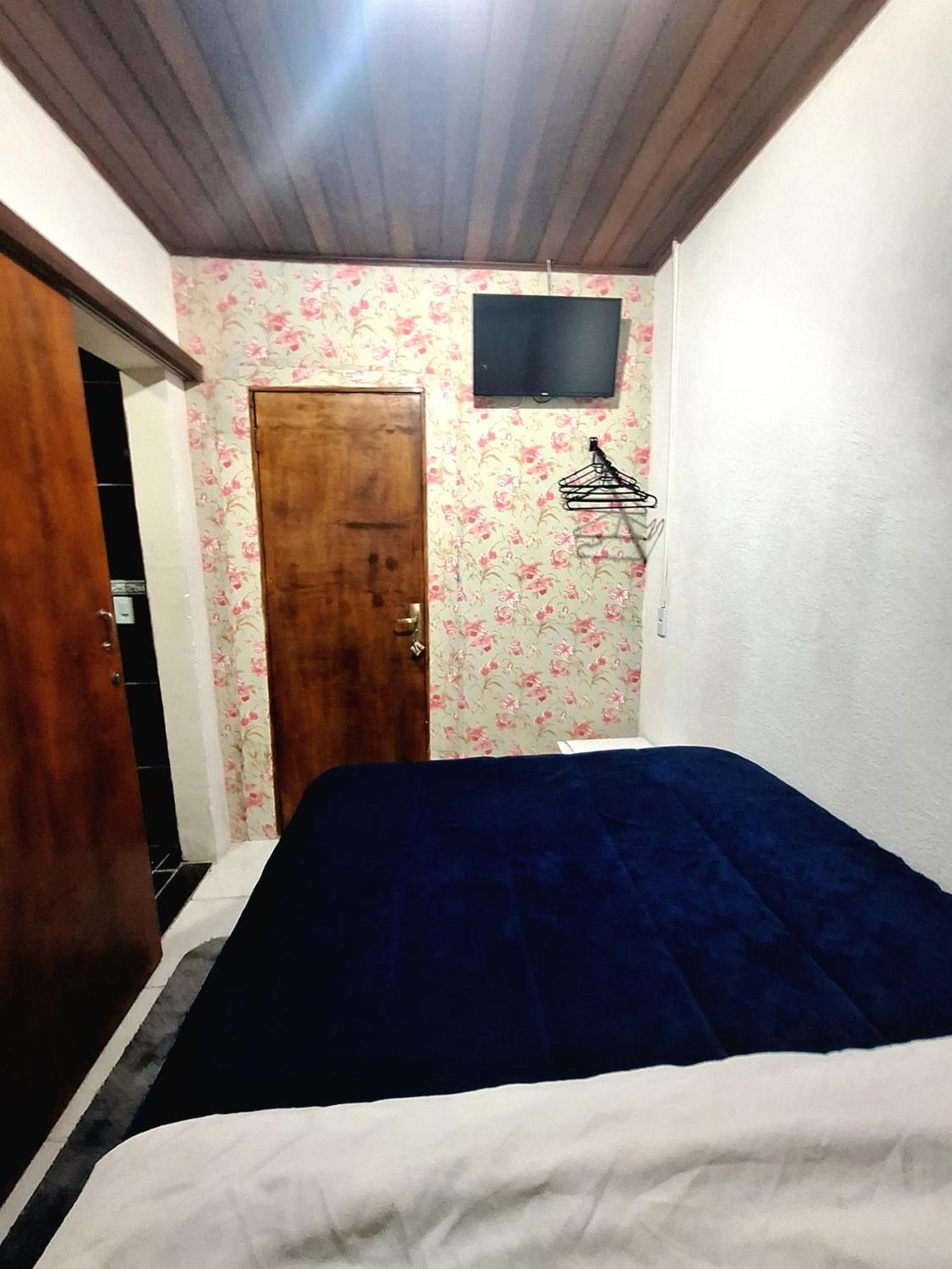Homestay Suites Casais Quartos Familia E Chales 4 Km Do Centro De Campos Do Jordao