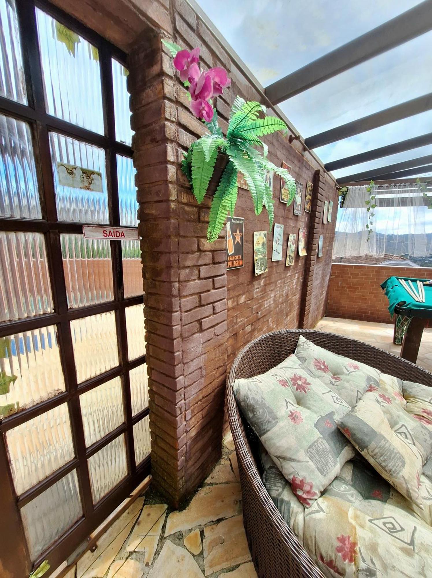 Suites Casais Quartos Familia E Chales 4 Km Do Centro De Campos Do Jordao Homestay