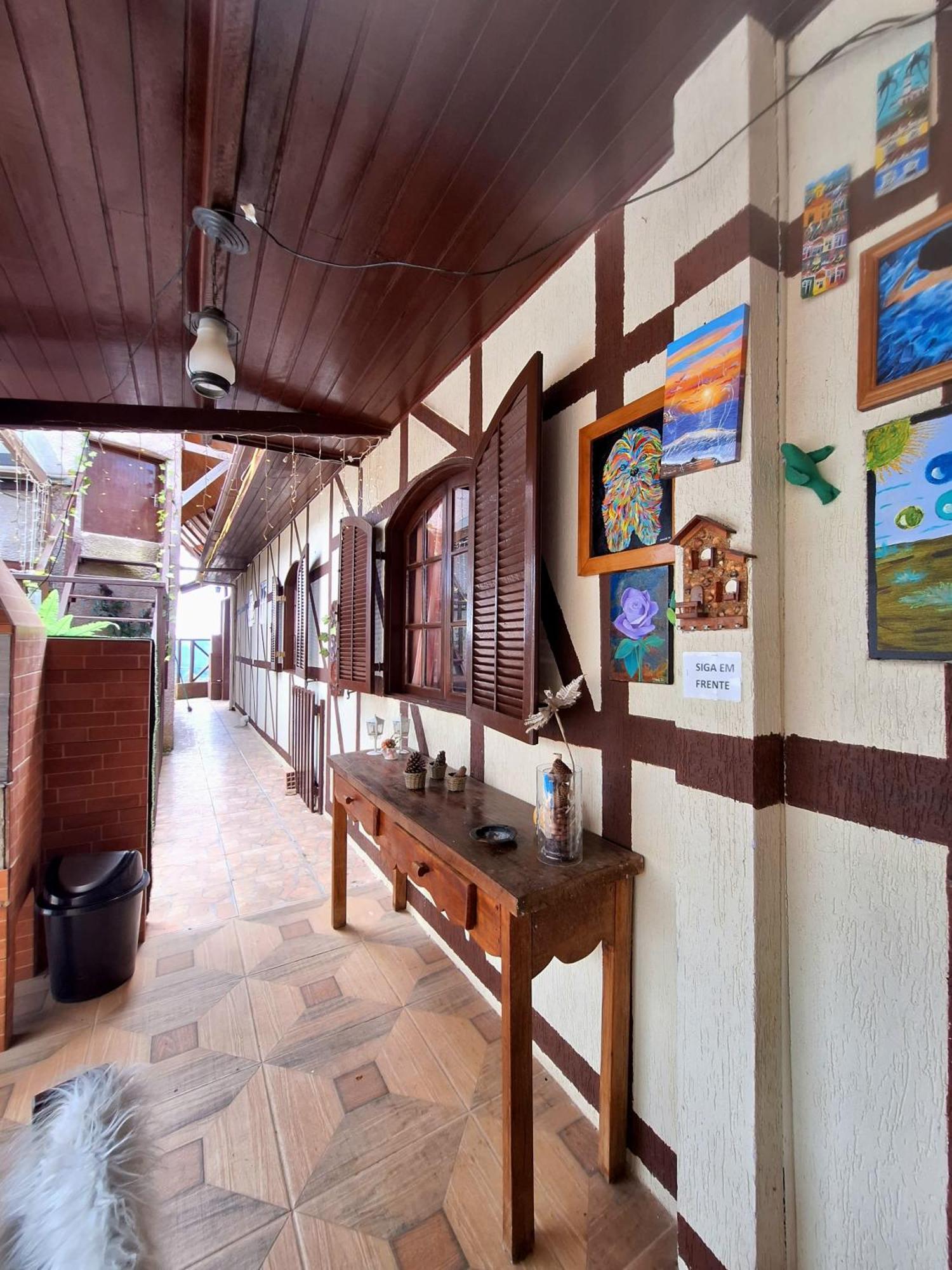 Homestay Suites Casais Quartos Familia E Chales 4 Km Do Centro De Campos Do Jordao